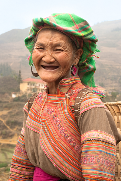 <em>Lorrie Dallek: Old Friends</em>, Vietnam