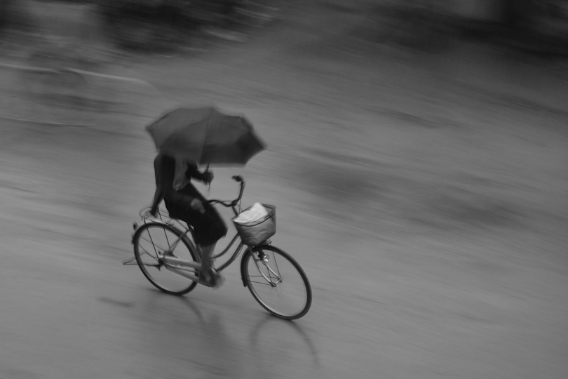 <em>Rainy Commute</em>, Eileen Marie Roche