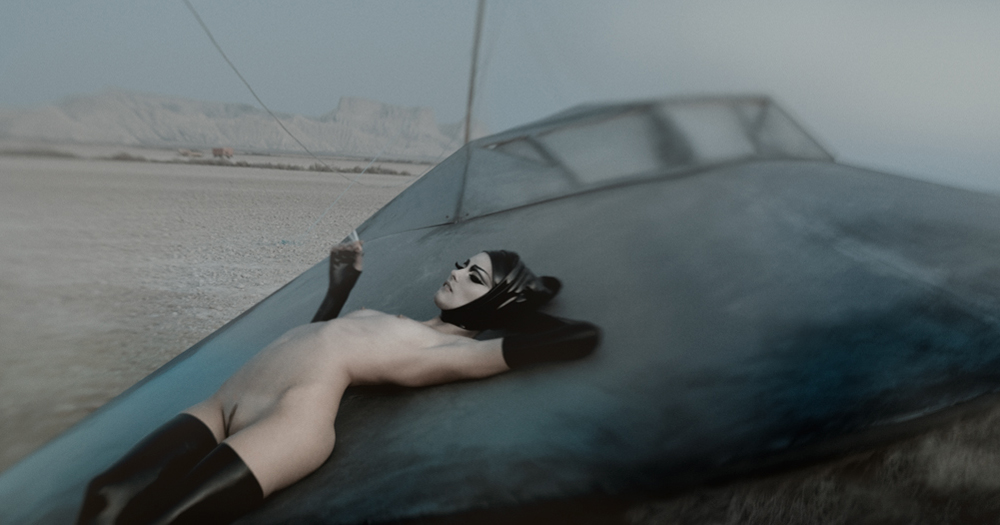 Leggings and latex gloves: <strong>Beñat Yanci</strong>